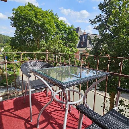 Pension Weisse Rose, Parkplatz, Fruehstueck, Wlan, Zentral Bad Elster Exterior photo